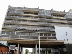 Este é o pior hotel do Reino Unido? Quarto de £ 49 que parece que você está em uma prisão imunda – nosso especialista em viagens revela a situação de Coventry