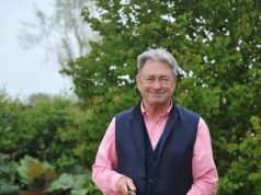 Titchmarsh: Sair de férias em agosto é desconfortável, os jardins floridos da Grã-Bretanha surpreendem o Mediterrâneo