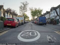 Os parlamentares disseram que o novo limite “padrão” em estradas construídas deveria ser de 32 km/h – e a tecnologia de limitação de velocidade deveria ser introduzida permanentemente nos carros.