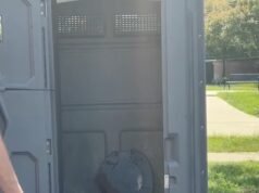 Homem do Missouri preso dentro do tanque de resíduos Porta-Potty força os bombeiros a fazer um resgate terrível