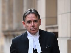 O caos irrompe no julgamento de um homem importante de Melbourne acusado de estupro movido a cocaína: Por que a principal acusação de seda em comparação com os 20 gols do time da AFL: ‘ponto sem retorno’