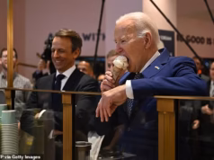 Joe Biden assa JD Vance em ‘Chorny Obsession’ por Lick Up Ice Cream