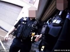 Policiais gravados a portas fechadas dentro da delegacia fazendo comentários e piadas racistas e sexistas ‘chocantes’