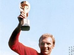 A busca para encontrar a camisa desaparecida de Bobby Moore da vitória na Copa do Mundo confirma a sobrevivência da seleção de 1966