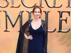 JK Rowling ‘queimando de doença’ depois que a Anistia Internacional colocou sua instituição de caridade para mulheres na lista negra