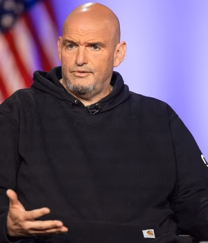 110110713-15988097-Pennsylvania_Senator_John_Fetterman_demanded_Bernie_Sanders_humb-m-50_17844371559.avif