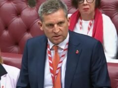Lord Timpson, o ministro das prisões que supervisionou o polêmico esquema de libertação antecipada do Partido Trabalhista, deixou o governo