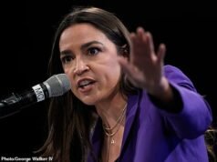 AOC revela plano para 2028 enquanto zomba do ‘falso sotaque sulista’ em ousado movimento de poder ao estilo Obama