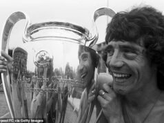 O mundo do futebol está de luto por Kevin Keegan: o desolado Alan Shearer presta homenagem ao seu ‘herói’, Jamie Carragher elogia ‘um dos maiores jogadores que este país já viu’, enquanto o príncipe William diz que ele ‘inspirou uma geração’