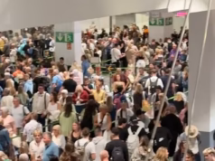 Aeroportos europeus onde os britânicos enfrentam filas de uma hora – enquanto as mudanças na verificação das fronteiras da UE chegam às férias de verão