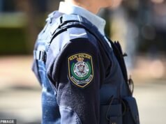 Uma menina de 17 anos foi supostamente estuprada pela polícia em uma delegacia de polícia em uma cidade rural de NSW