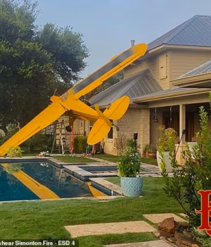 110151017-15991387-A_Piper_J3C_65_jet_crashed_into_the_roof_of_a_house_near_Fulshea-a-113_1784612985.avif