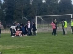 Adolescente de 15 anos passa por uma cirurgia de emergência após ataque ‘extremamente violento’ por uma gangue com facas enquanto voltava da escola para casa