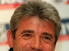 A curiosa história do diagnóstico de câncer de Kevin Keegan – o tumor no estômago que o matou só foi descoberto após um grande acidente de carro… quando a lenda do futebol morre aos 75 anos