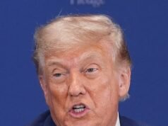 Trump promete pagar por qualquer dano ao navio com “dinheiro iraniano” apreendido à medida que as tensões aumentam no Estreito de Ormuz