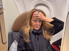 Mulher possessiva rouba assento de primeira classe de homem em voo da American Airlines de Nova York para Los Angeles porque ela não reclina