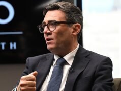 Andy Burnham levanta temores de um imposto municipal mais alto para proprietários de casas no Sul enquanto o PM alerta sobre ‘injustiça’