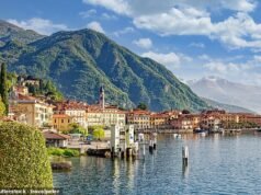 Turistas australianos alertaram sobre multa de US$ 325 por usar biquínis em popular local de férias italiano