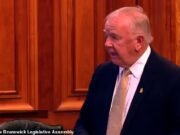 ‘Aqui está uma versão mais natural…’: momento em que o político canadense lê o discurso da IA no Parlamento