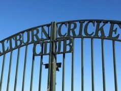 O escândalo do críquete ganha uma nova reviravolta quando o clube, em trapaça, perde a partida desta noite com o jogador de críquete ‘Clicky Ponting’ ‘derrubado de lado’ pela indignação global