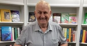 Homem devolve livros atrasados da biblioteca de seu falecido avô… 116 ANOS depois de terem sido emprestados
