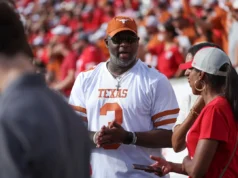 O ex-recruta número 1, Vince Young, agora está dourando seu filho por meio do recrutamento