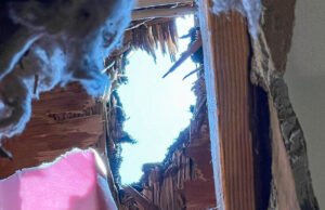 Um casal de Nova Jersey ajuda a descobrir um meteorito depois que ele caiu no telhado