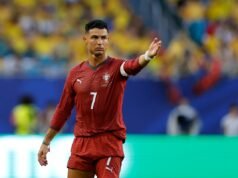 Jogador croata mostra a Cristiano Ronaldo o que está perdendo – conforme o tempo acaba