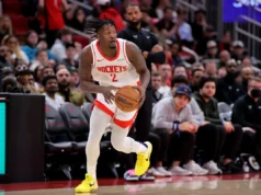 O ex-Gator Doran Finney-Smith foi negociado de Houston para Charlotte