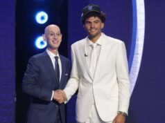 Cedric Coward admite que está encantado por Cameron Boozer ser seu companheiro de equipe no futuro