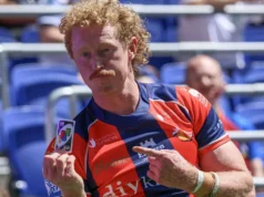 Comemorações da ONU de Walmsley quando Wakefield derrotou Castleford