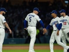 O single verde de Mookie Betts levou os Dodgers a ultrapassar as Montanhas Rochosas