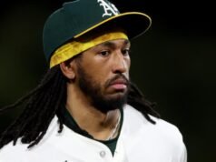 Joshua Kuroda-Grauer do A’s fez história na MLB no início de sua carreira