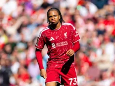 Preocupante: o gigante Rio Ngumoha é uma preocupação para o Liverpool