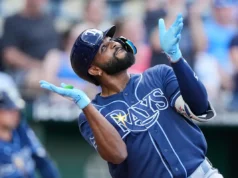 A estrela do Rays, Junior Caminero, estende a seqüência ininterrupta, tornando-se o jogador mais jovem a rebater home runs em 6 jogos consecutivos desde pelo menos 1900