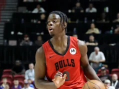 ASSISTIR: Caleb Wilson lança a enterrada da NBA Summer League