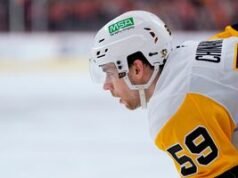 Os Penguins assinaram novos contratos com Silovs, Chinakhov e RFA