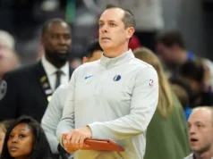 Relatório: Warriors contratam Frank Vogel como treinador principal associado