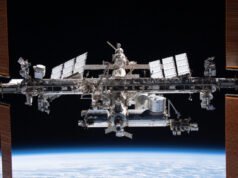 A NASA com certeza parece estar pedindo muitas estações espaciais privadas