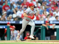 Spencer Stier (costelas) será reavaliado após HBP, Reds saindo de derrota