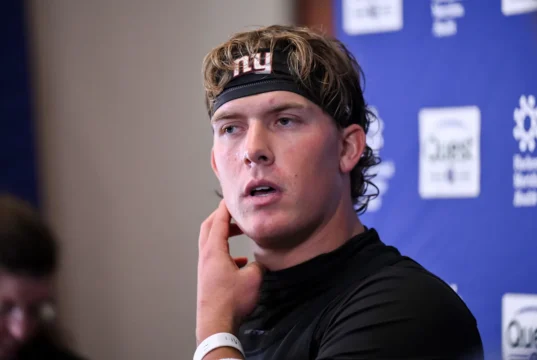 Apoiando-se na experiência de Josh Allen e Patrick Mahomes, os líderes dos Giants não estão apenas pedindo a Jackson Dart para correr com mais cuidado. Eles estão mostrando a ele
