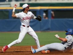 Os Cincinnati Reds chegaram a um acordo com a escolha do primeiro turno, Justin LeBron