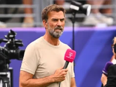 ‘Mundo louco’: Klopp se recusa a comentar sobre Inglaterra e Tuchel