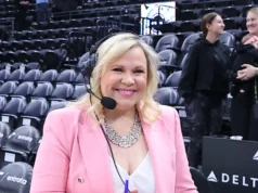 Holly Rowe, da ESPN, estreia como analista de jogos da WNBA