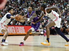 O ex-Vol fez sua estreia na liga de verão da NBA, usando tênis laranja