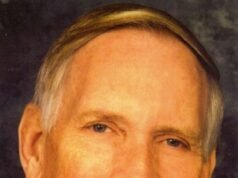 O querido treinador e colunista do Daily Commercial Russ Sloan morreu aos 88 anos