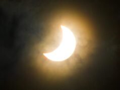 Não sabe se deve ver o eclipse solar? Aqui está nosso guia de localização para a América do Norte e Europa