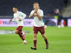 Oficial | Mads Bidstrup chega ao Lyon vindo do RB Salzburg