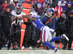 O ex-zagueiro do Bills anunciou sua aposentadoria da NFL
