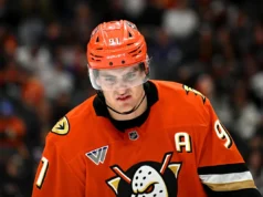 NHL World responde à enorme folha de oferta de AAV de US$ 18 milhões da Flyers para Leo Karlsson dos Ducks